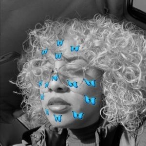 Meet your Posher, Laila